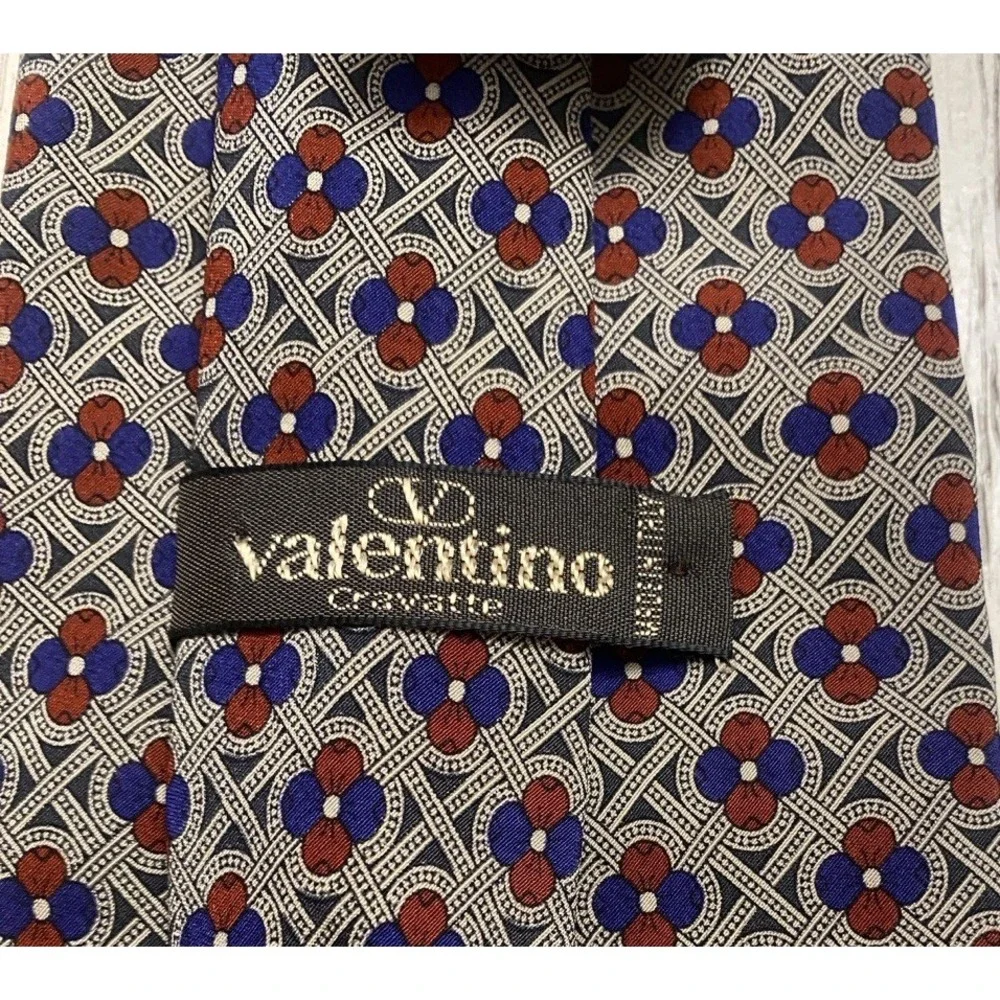 VALENTINO Vintage Cravatte Geometric Print  Silk Tie Made in Italy